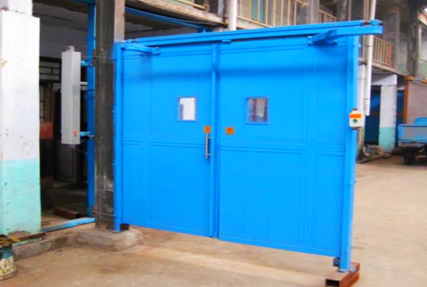 礦用風門-阻燃抗靜電高分子礦用風門的優勢在哪里